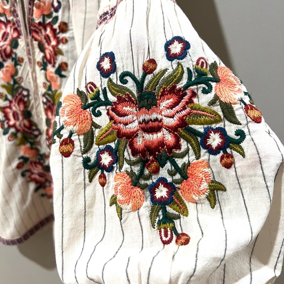 Johnny Was Peasant Blouse Top Boho Cream Embroidered 3/4 Sleeve  SZ S EUC - Picture 6 of 10